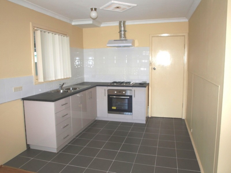 8 Connell Way, Girrawheen WA 6064