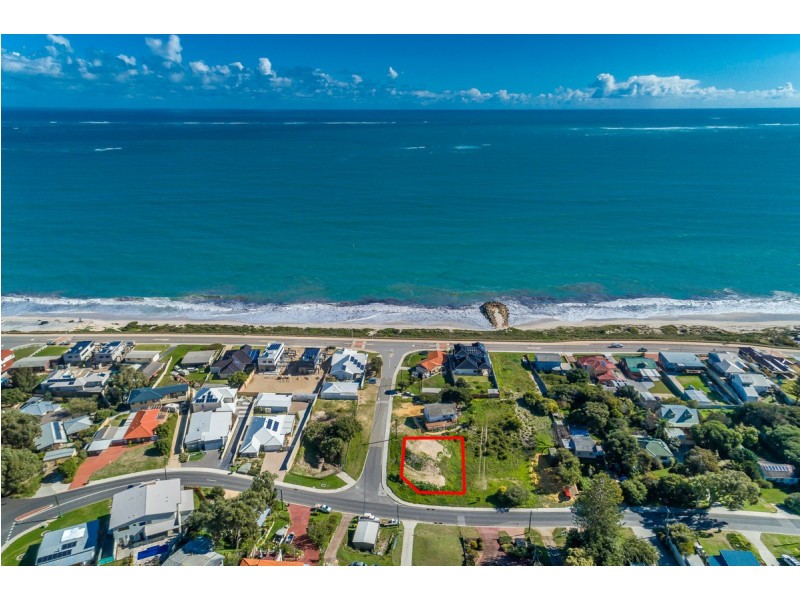 21 Hazel Avenue, Quinns Rocks WA 6030