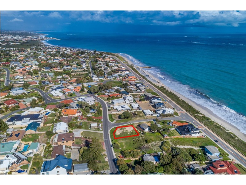 21 Hazel Avenue, Quinns Rocks WA 6030