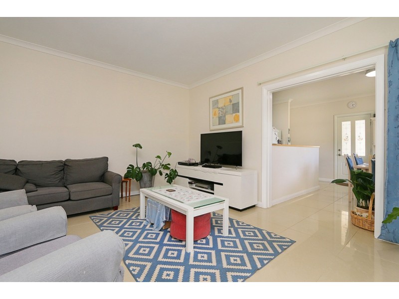 263/270 South Western Highway, Mount Richon WA 6112