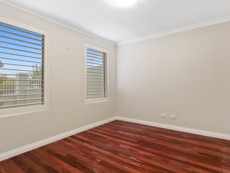 32 Admiralty Road, Canning Vale WA 6155