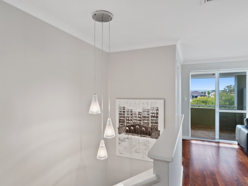 32 Admiralty Road, Canning Vale WA 6155