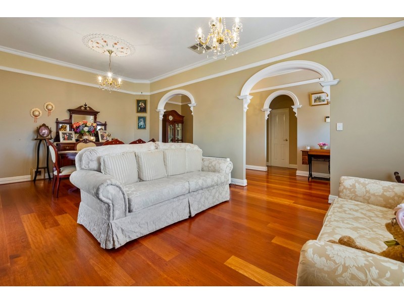 83 Welbeck Road, Canning Vale WA 6155