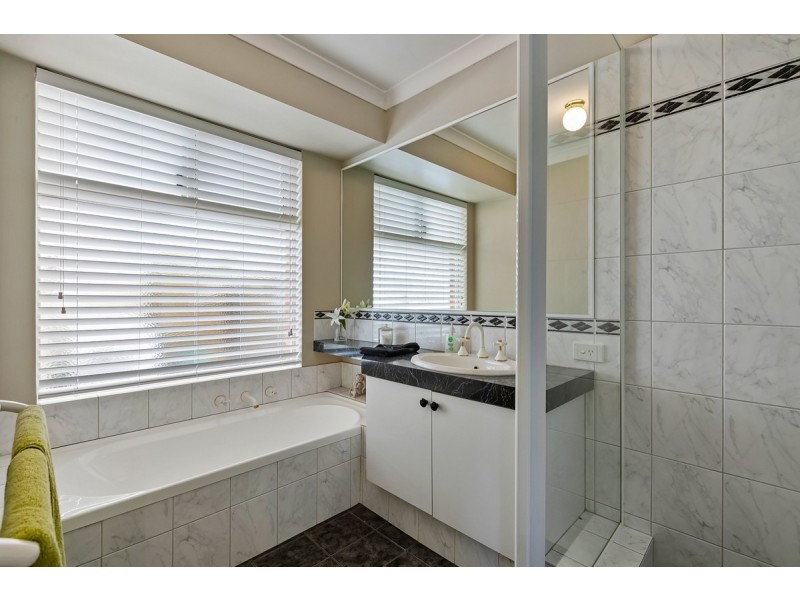 83 Welbeck Road, Canning Vale WA 6155