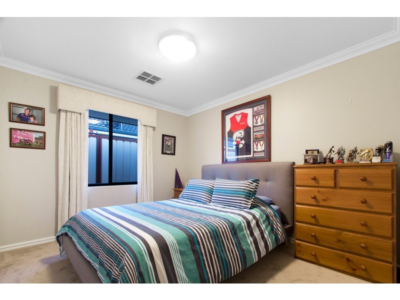 18 Cesare Circle, Madeley WA 6065