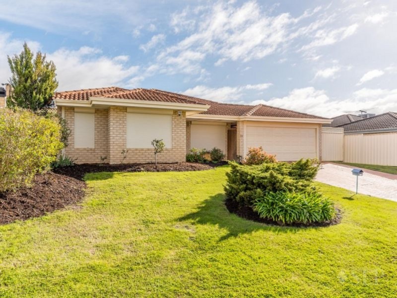 51 Sugarwood Drive, Thornlie WA 6108