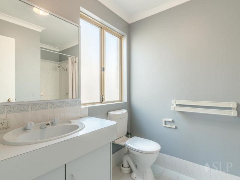 51 Sugarwood Drive, Thornlie WA 6108