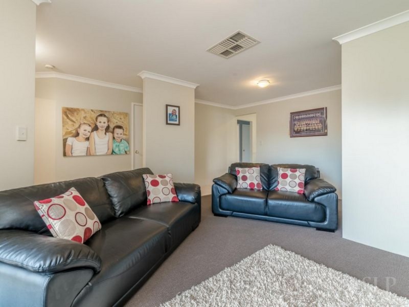 51 Sugarwood Drive, Thornlie WA 6108