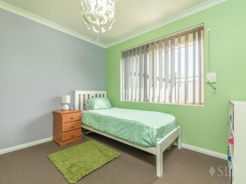 51 Sugarwood Drive, Thornlie WA 6108