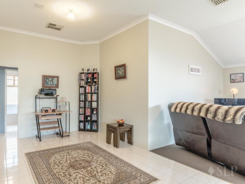 51 Sugarwood Drive, Thornlie WA 6108