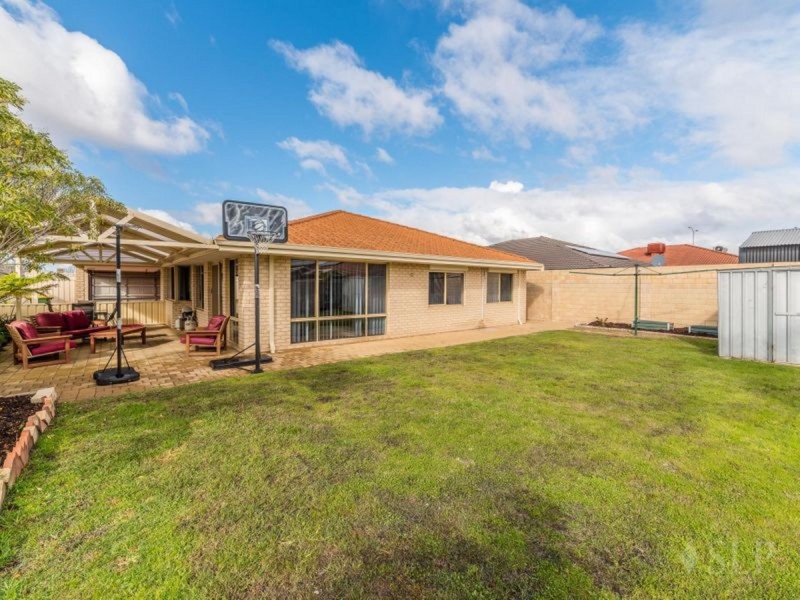 51 Sugarwood Drive, Thornlie WA 6108