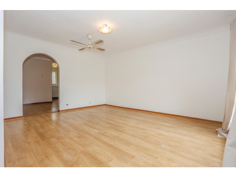 8/201 Royal Street, Yokine WA 6060