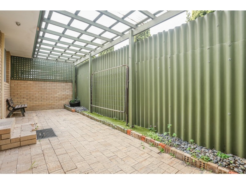 8/201 Royal Street, Yokine WA 6060