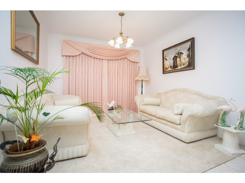 21 Saint Helens Grove, Landsdale WA 6065