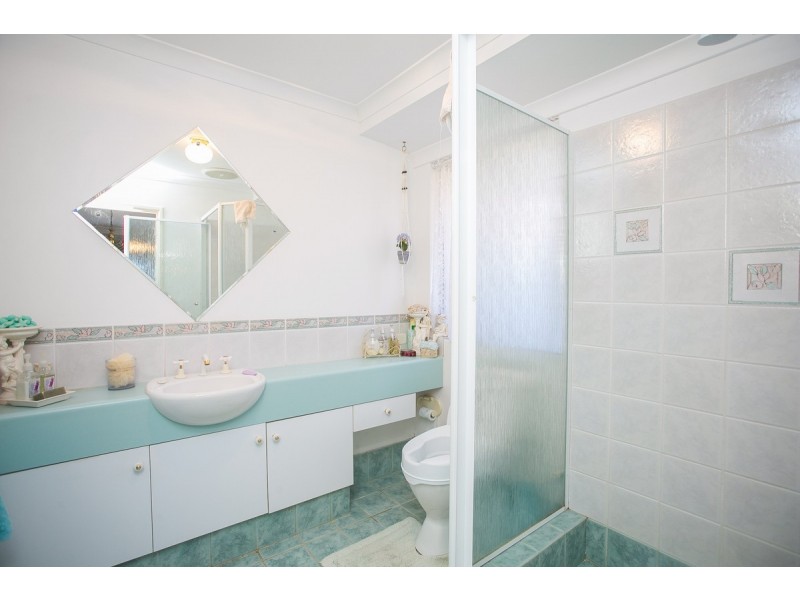 21 Saint Helens Grove, Landsdale WA 6065