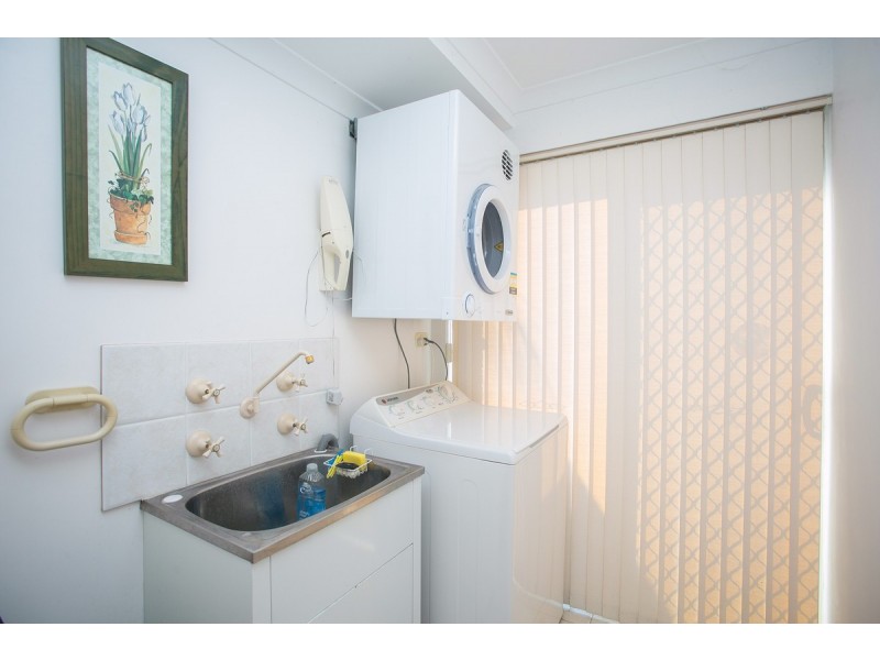 21 Saint Helens Grove, Landsdale WA 6065