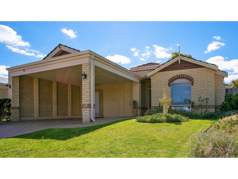 21 Saint Helens Grove, Landsdale WA 6065