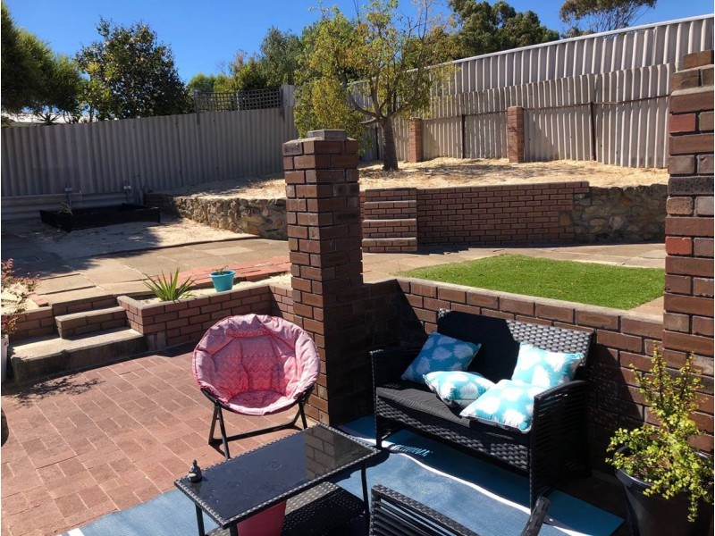 133B Giles Avenue, Padbury WA 6025