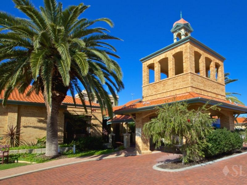 211/177 Dampier Avenue, Kallaroo WA 6025