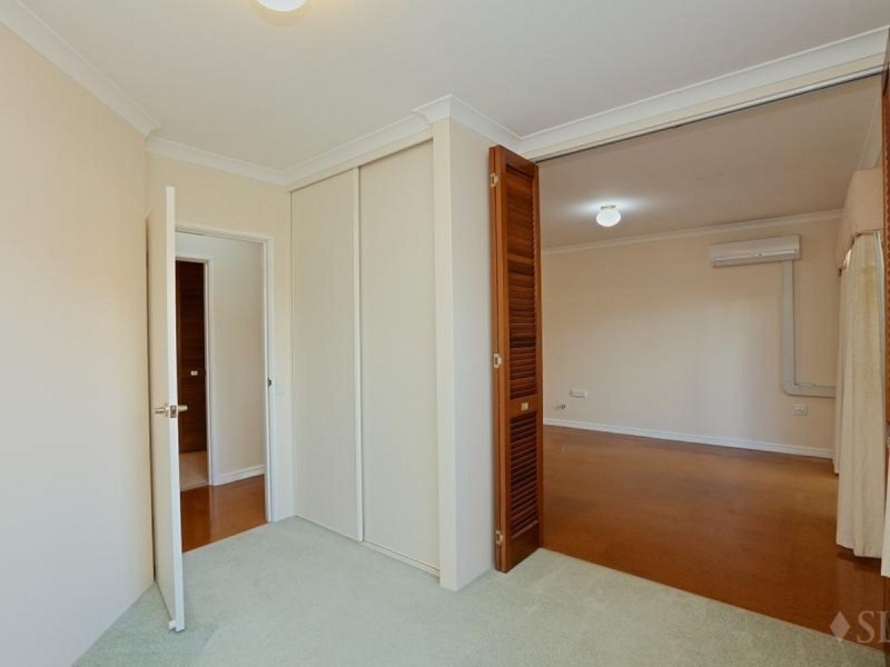 211/177 Dampier Avenue, Kallaroo WA 6025