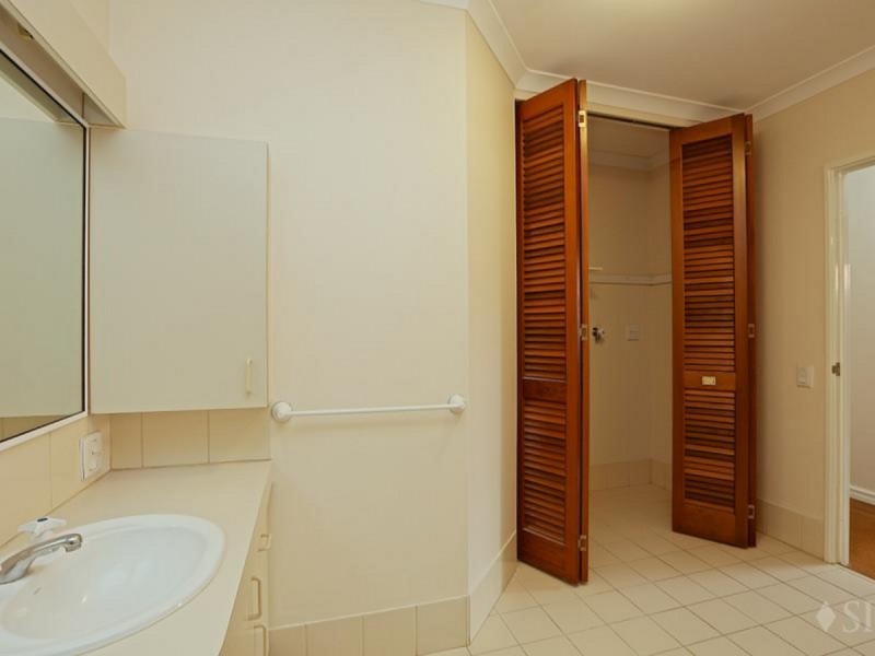 211/177 Dampier Avenue, Kallaroo WA 6025