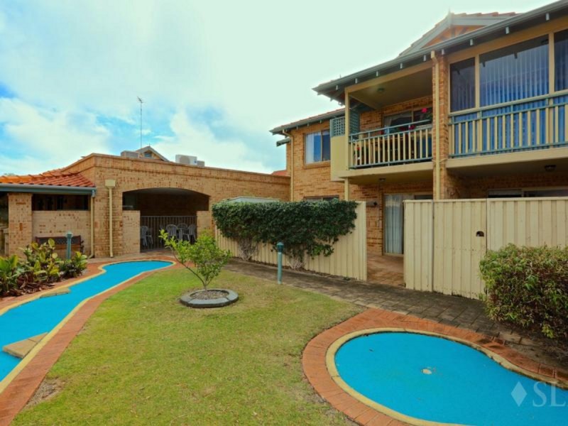 211/177 Dampier Avenue, Kallaroo WA 6025