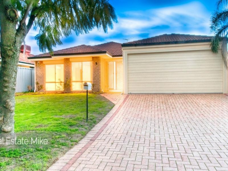 9 Monash Circle, Marangaroo WA 6064