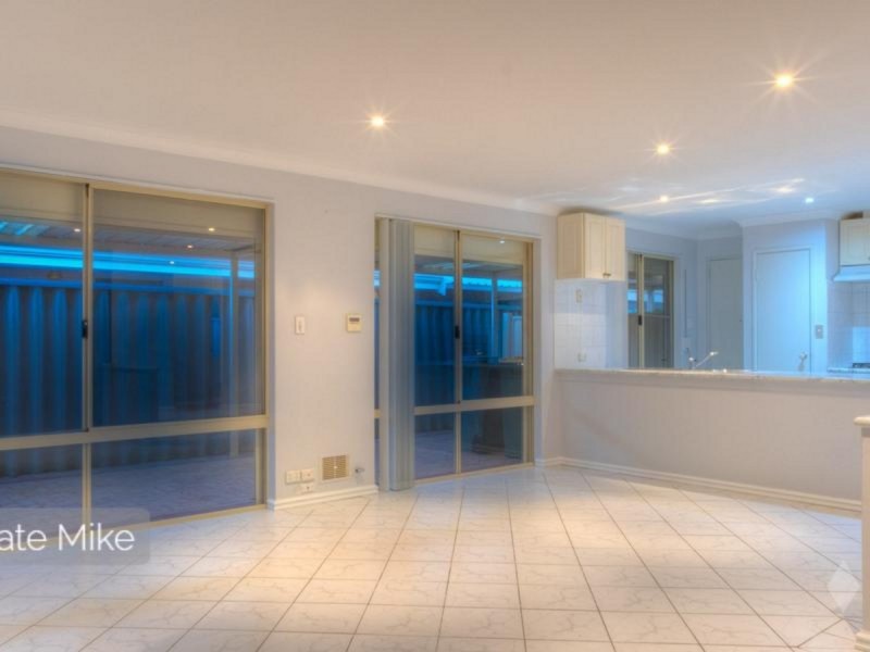 9 Monash Circle, Marangaroo WA 6064