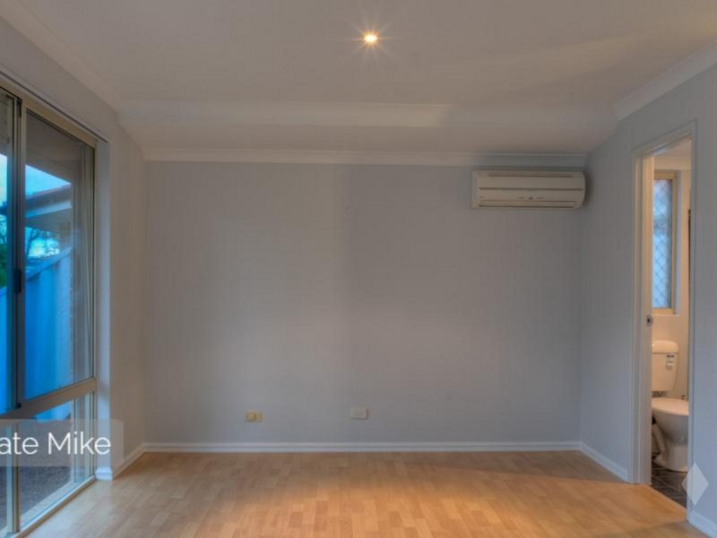 9 Monash Circle, Marangaroo WA 6064