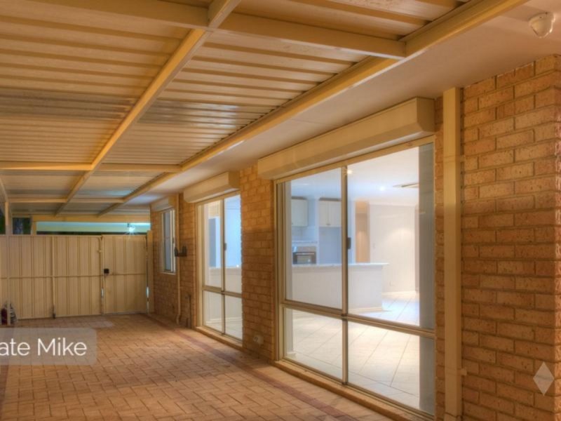 9 Monash Circle, Marangaroo WA 6064