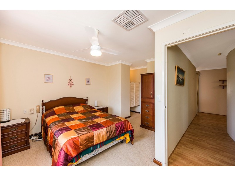 13B Townson Place, Leeming WA 6149