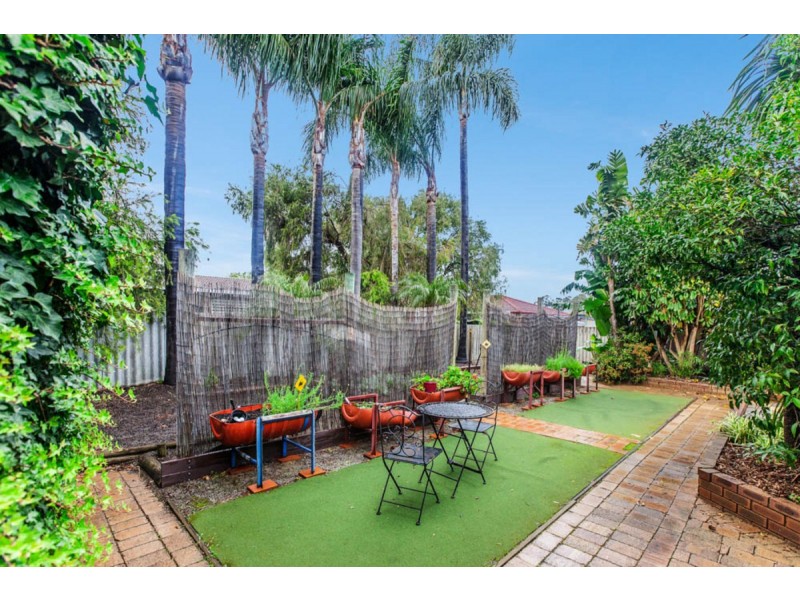 22 Gribble Avenue, Armadale WA 6112