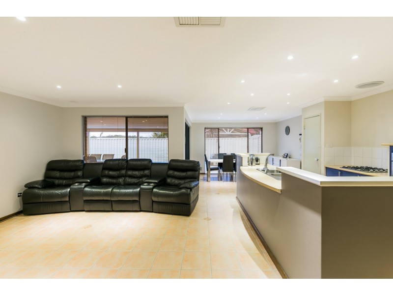 29 Toledo Circuit, Port Kennedy WA 6172