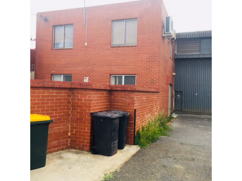 24 Clapham Street, Beckenham WA 6107
