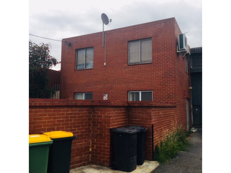24 Clapham Street, Beckenham WA 6107
