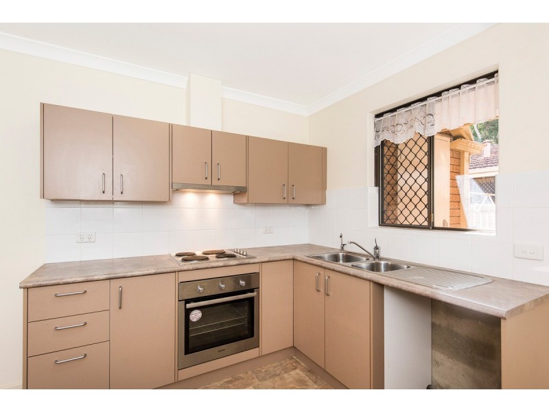 8/86 Mills Road West, Martin WA 6110