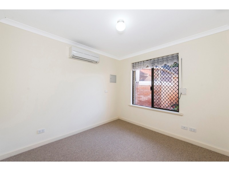 8/86 Mills Road West, Martin WA 6110