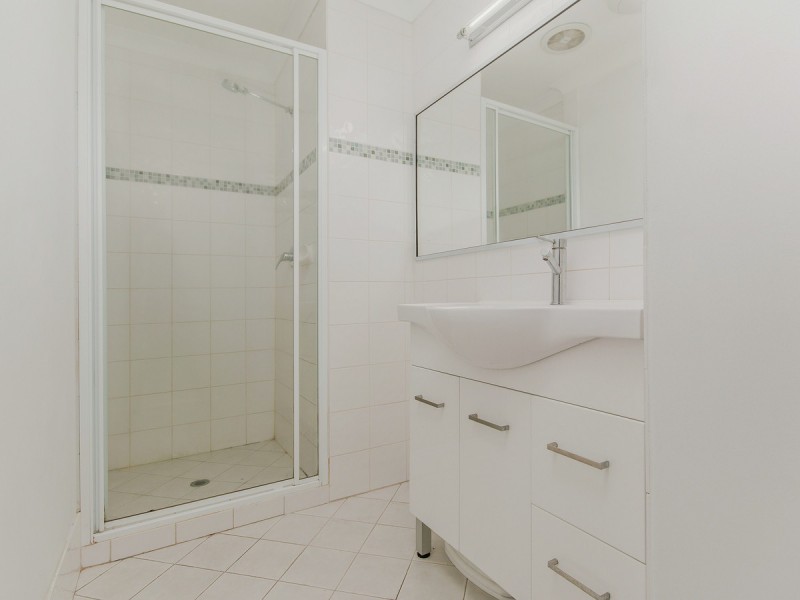 39 Sunningdale Chase, Meadow Springs WA 6210