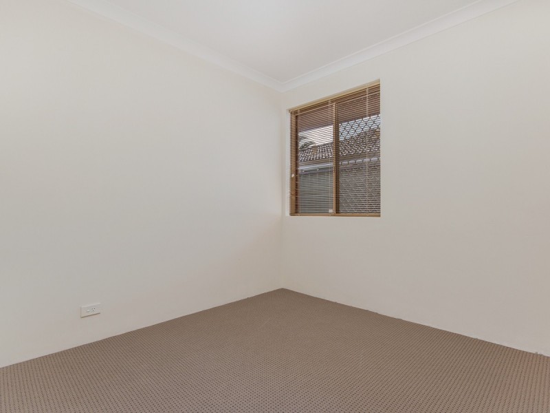 39 Sunningdale Chase, Meadow Springs WA 6210