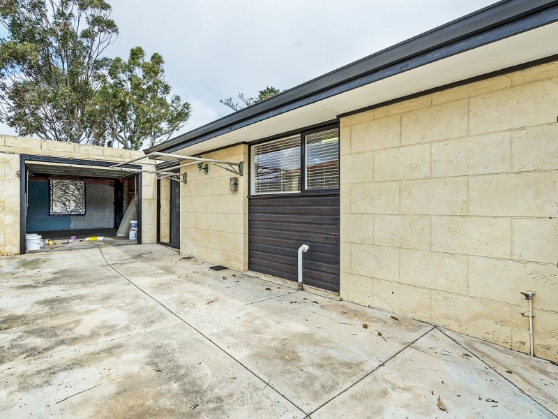 82 Camberwarra Drive, Craigie WA 6025