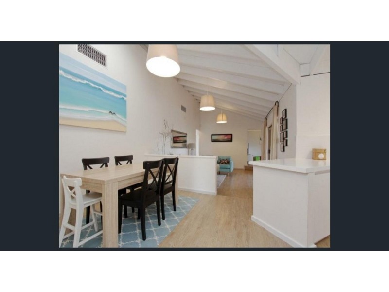 22 Grebe Street, Stirling WA 6021