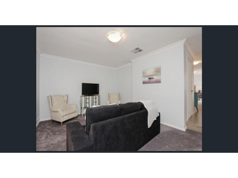 22 Grebe Street, Stirling WA 6021