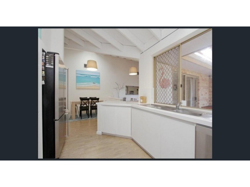 22 Grebe Street, Stirling WA 6021