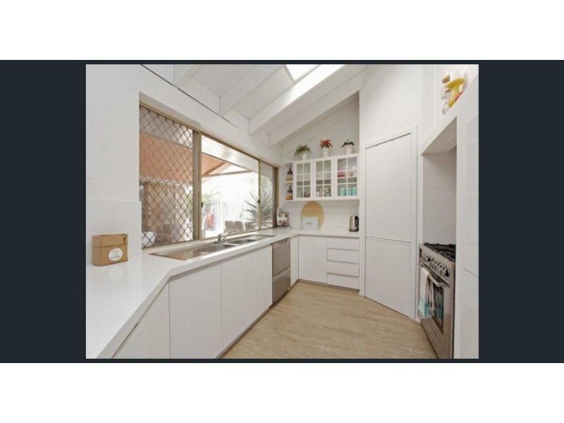 22 Grebe Street, Stirling WA 6021