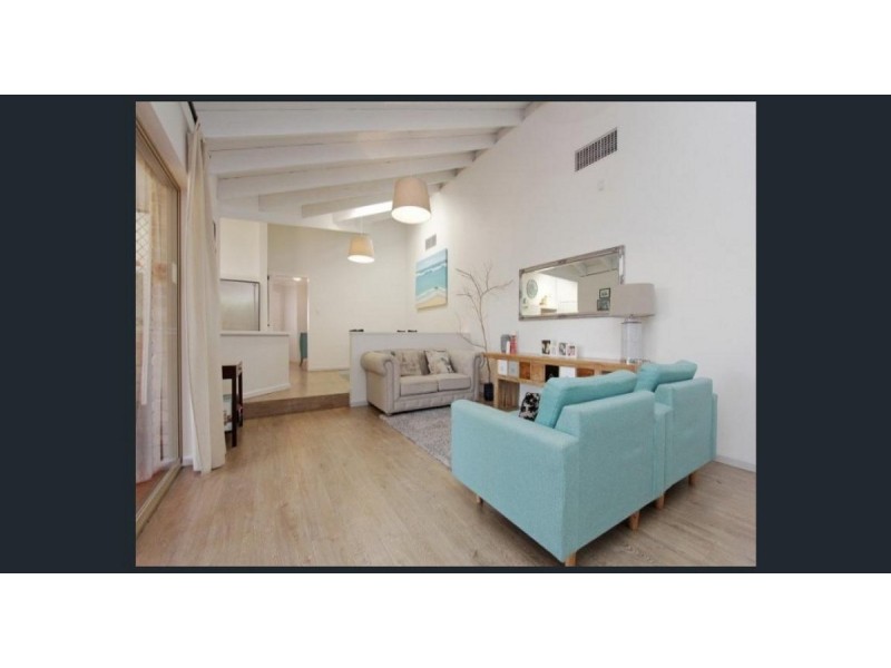 22 Grebe Street, Stirling WA 6021