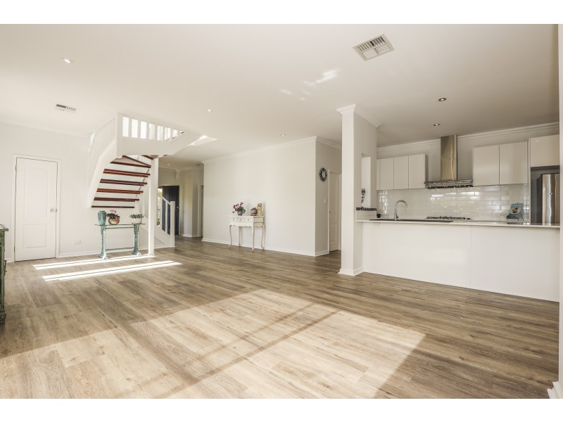 6 Privet Lane, Stirling WA 6021