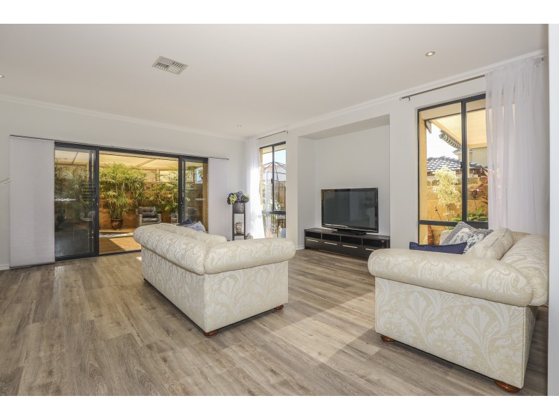 6 Privet Lane, Stirling WA 6021