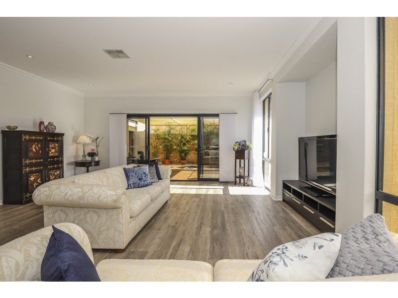 6 Privet Lane, Stirling WA 6021