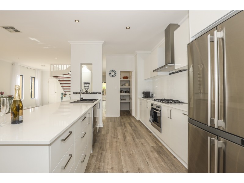 6 Privet Lane, Stirling WA 6021