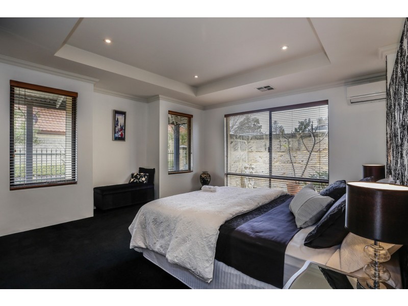 6 Privet Lane, Stirling WA 6021